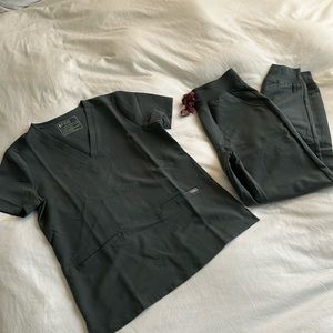 FIGS Scrub Set (Bonsai)